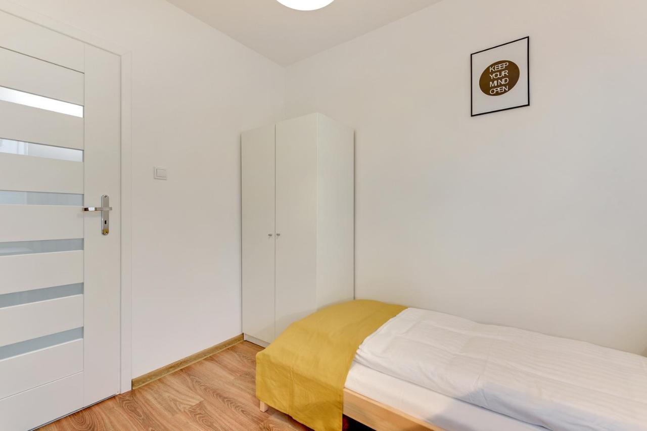 Pokoje Gdansk Zaspa - Pilotow 5A Apartment ภายนอก รูปภาพ